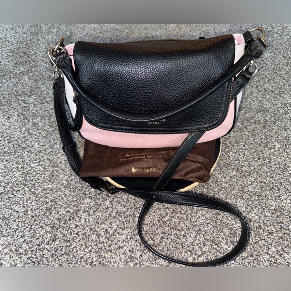 kate spade new york
Cobble Hill Deva Color Block Leather Crossbody - Picture 1 of 17